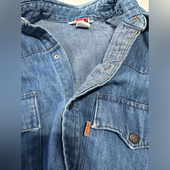 Rare vintage made in Canada Levi’s denim shirt size small - Picture 6 of 16